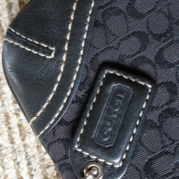 Coach Wristlet - Picture 2 of 6